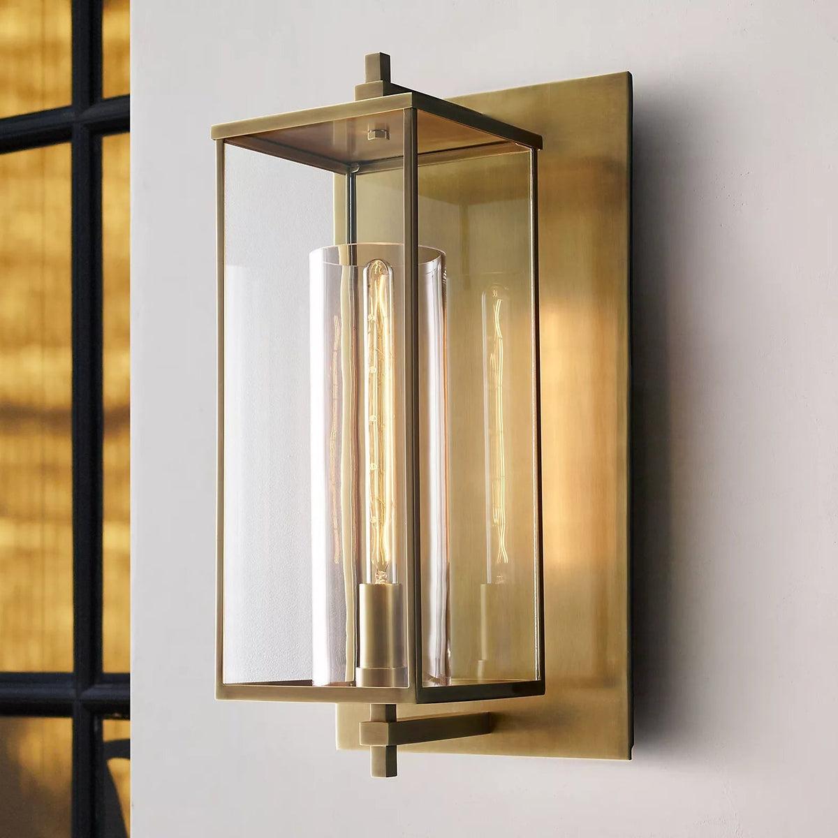 Quevara Grand Square Wall Sconce