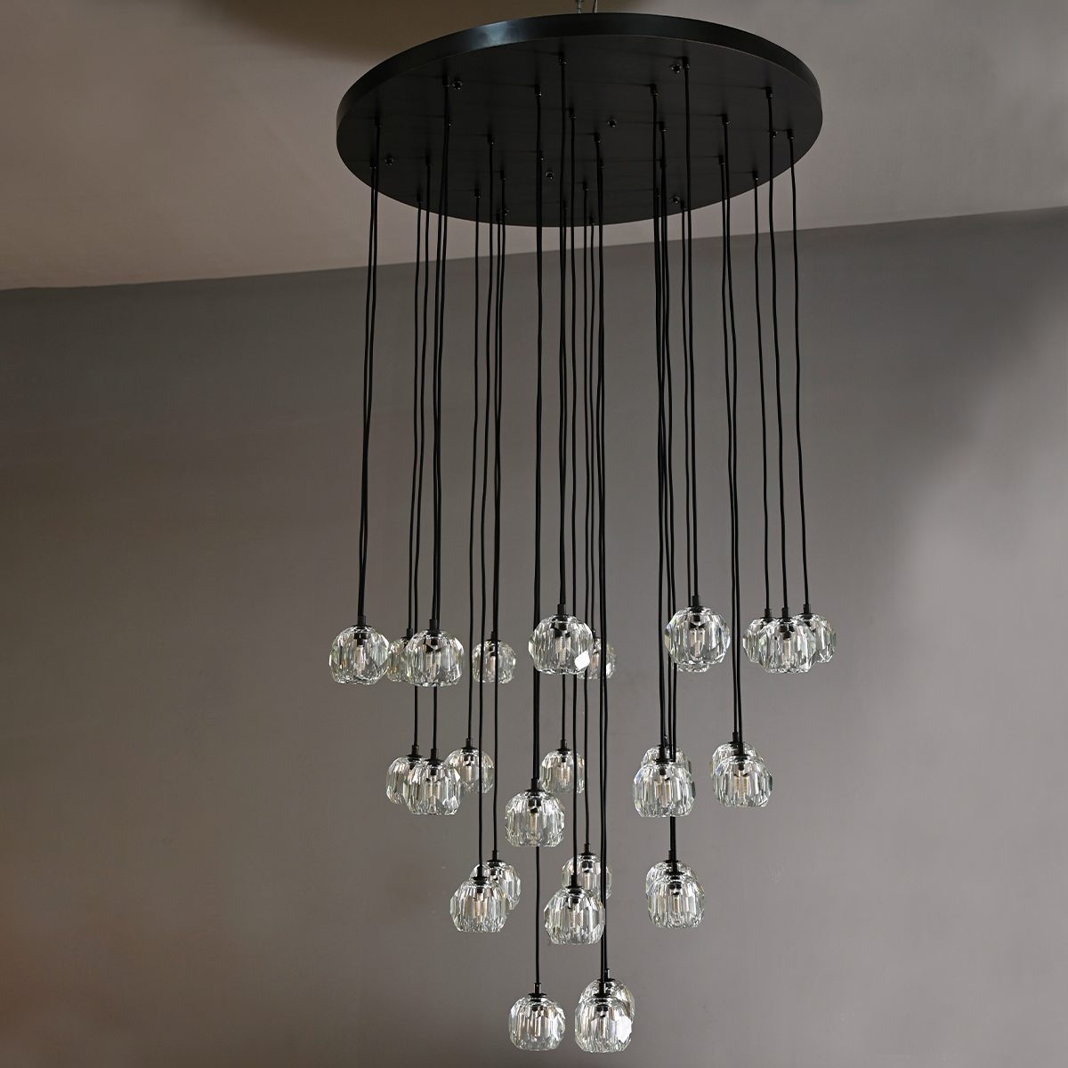 Bille De Crystal Round Cluster Chandelier 30"