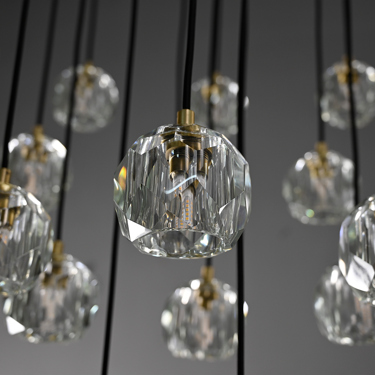 Bille De Crystal Round Cluster Chandelier 30"