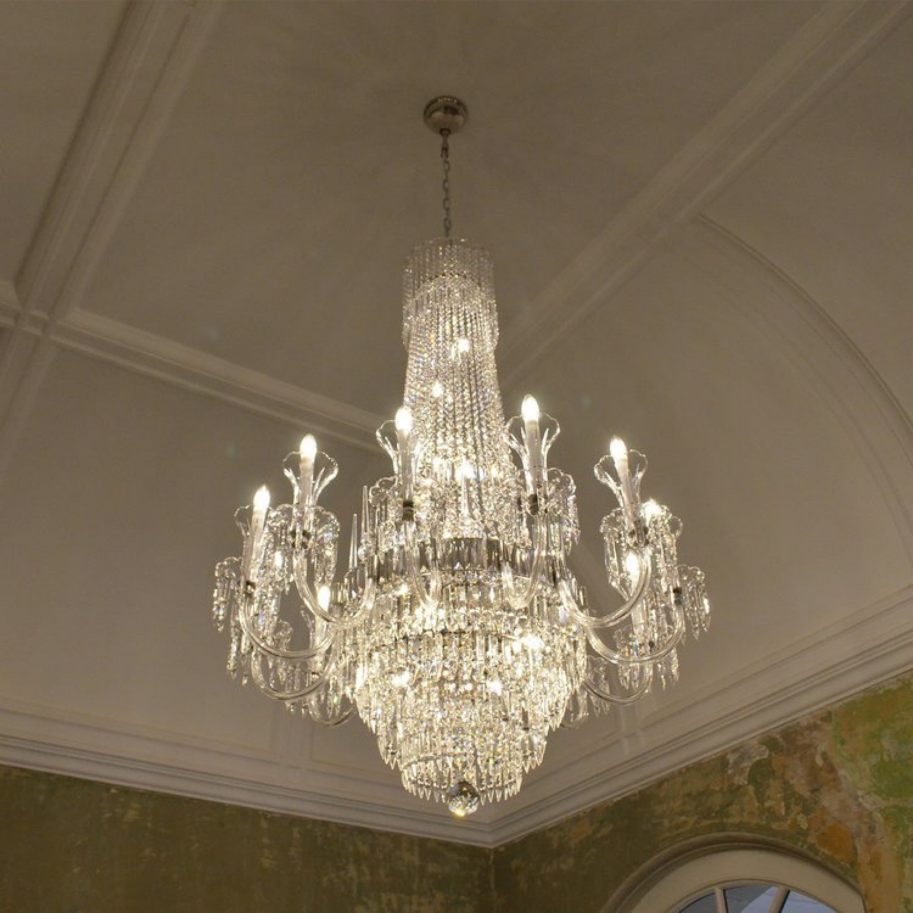 Aria Lanceur 22 Crystal Glass Chandelier