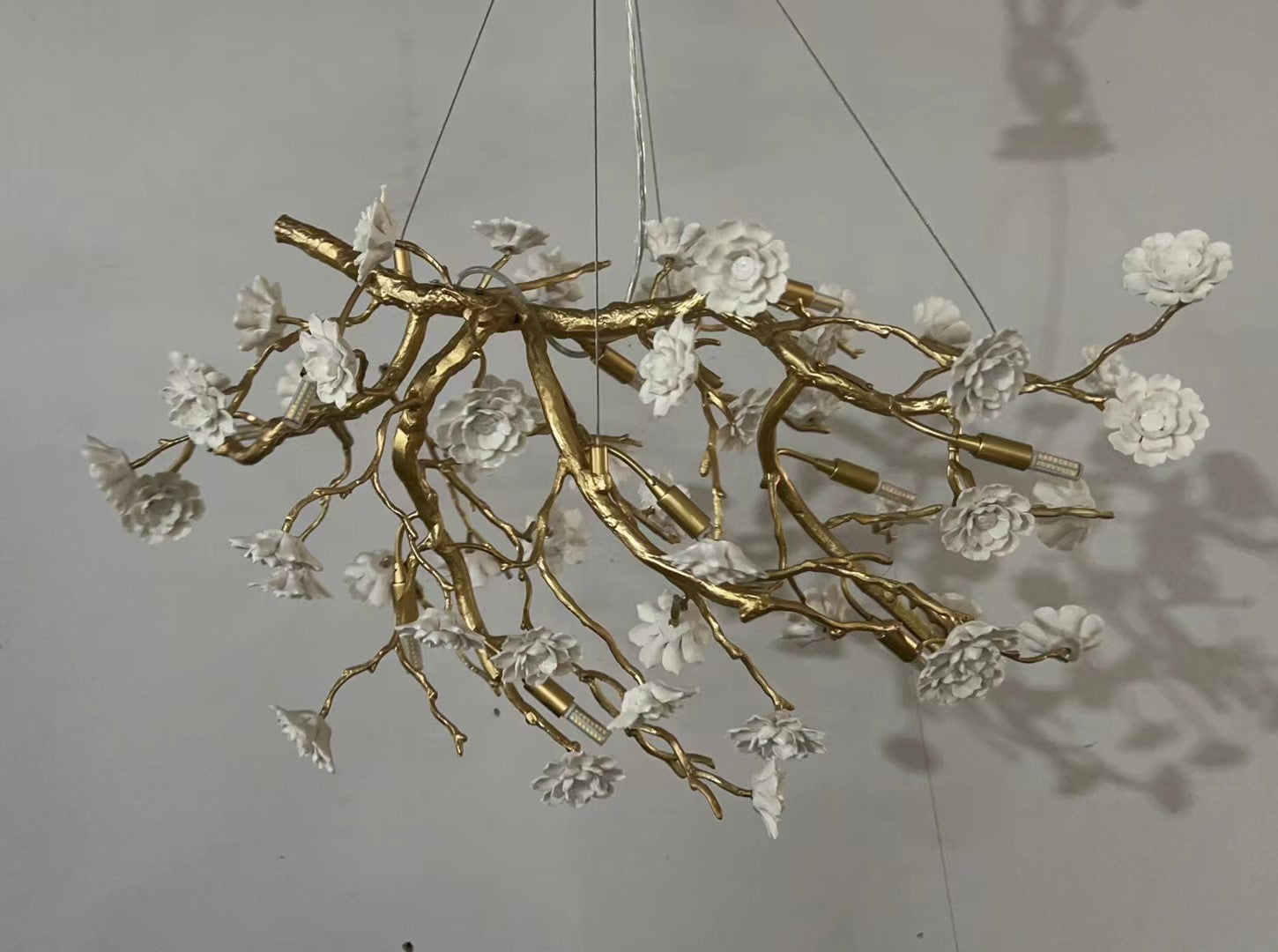 Post-Modern Art Brass and Ceramics Flower Pendant Branch Chandelier for Living/Dining Room-Chandeliers-Arialamps