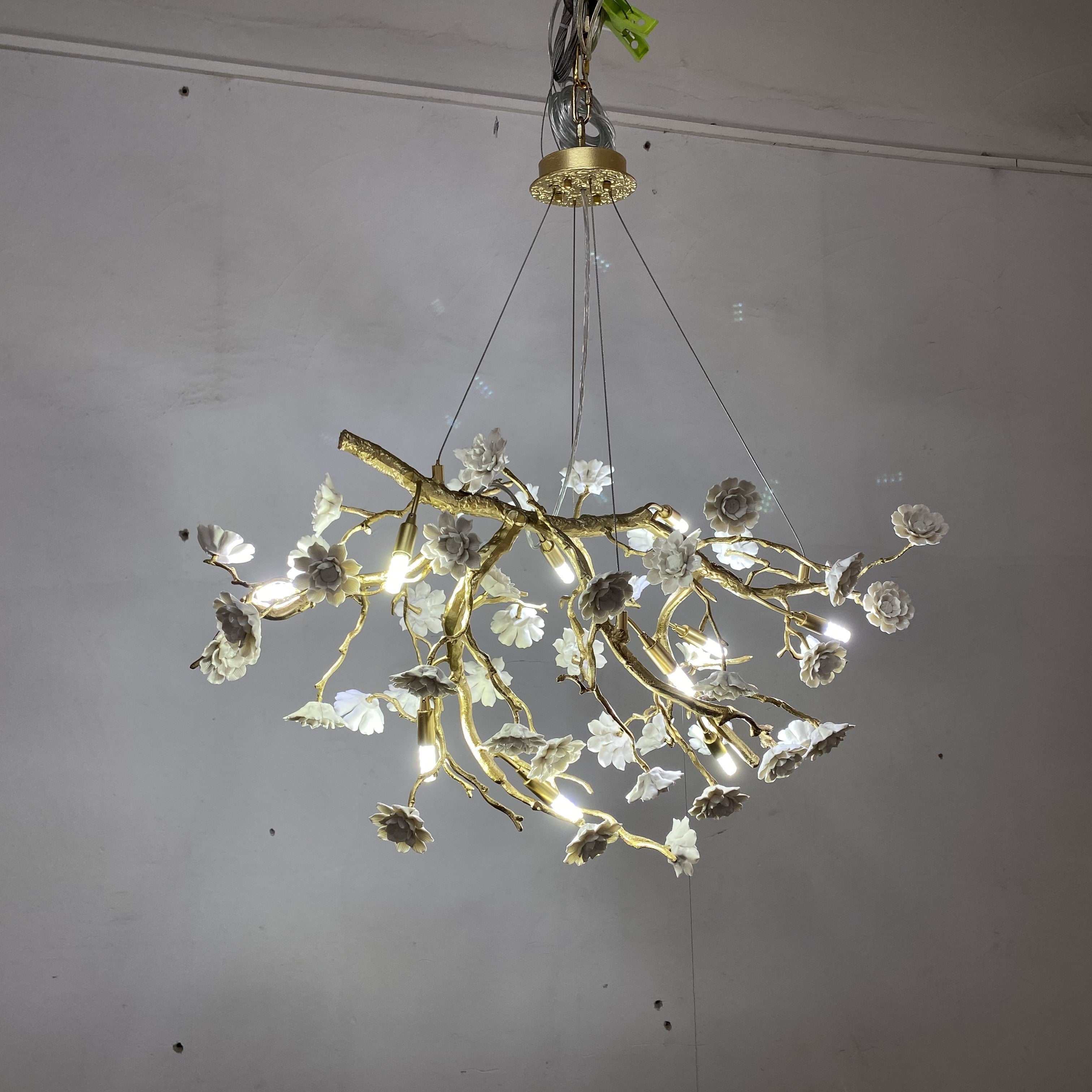 Post-Modern Art Brass and Ceramics Flower Pendant Branch Chandelier for Living/Dining Room-Chandeliers-Arialamps
